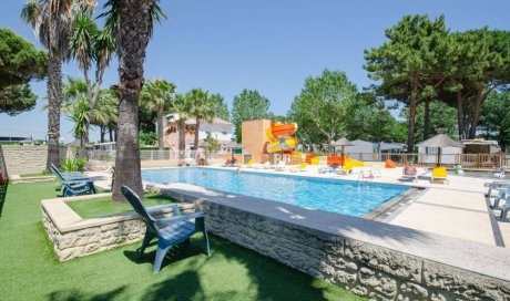 Location emplacement pour mobile home dans camping au Cap d'Agde.