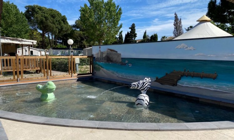 Pataugeoire de 40m² avec ses jeux d'eau au Cap d'Agde