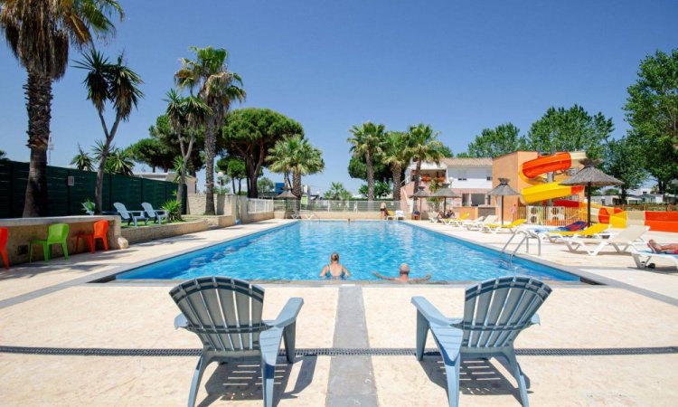 Piscine chauffée, toboggan aquatique et jeux d'eau au Cap d'Agde